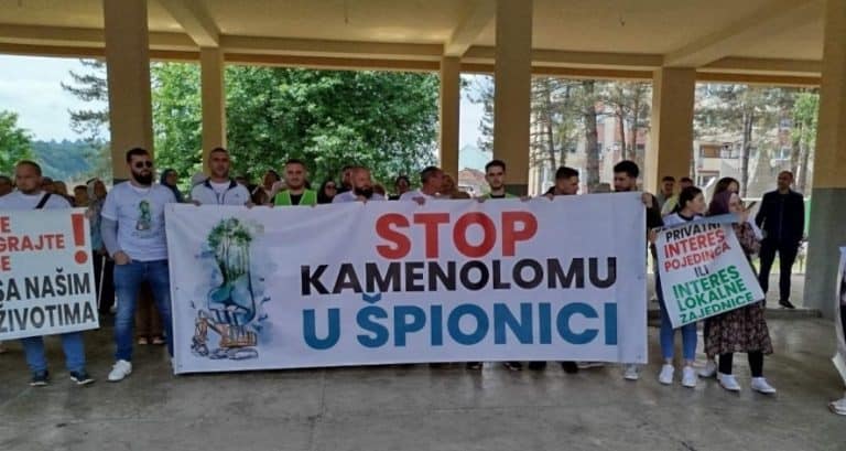 Kamenolom Spionica, mjestani, stop