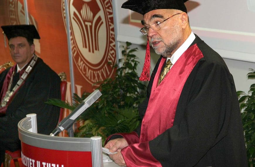 Vremeplov (57): Ko su ljudi, kojim povodom, kada je snimljeno? (Foto)