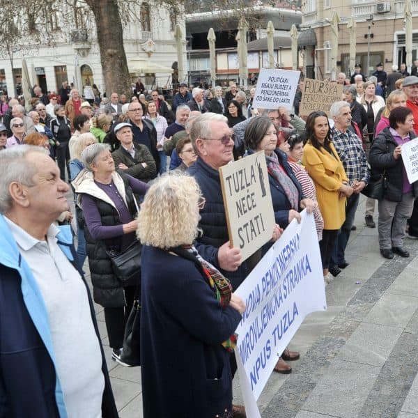 penzioneri, protest, npus