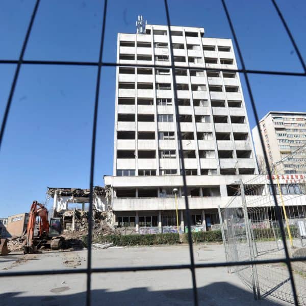 Rekonstrukcija zgrade Vlade TK uveliko kasni