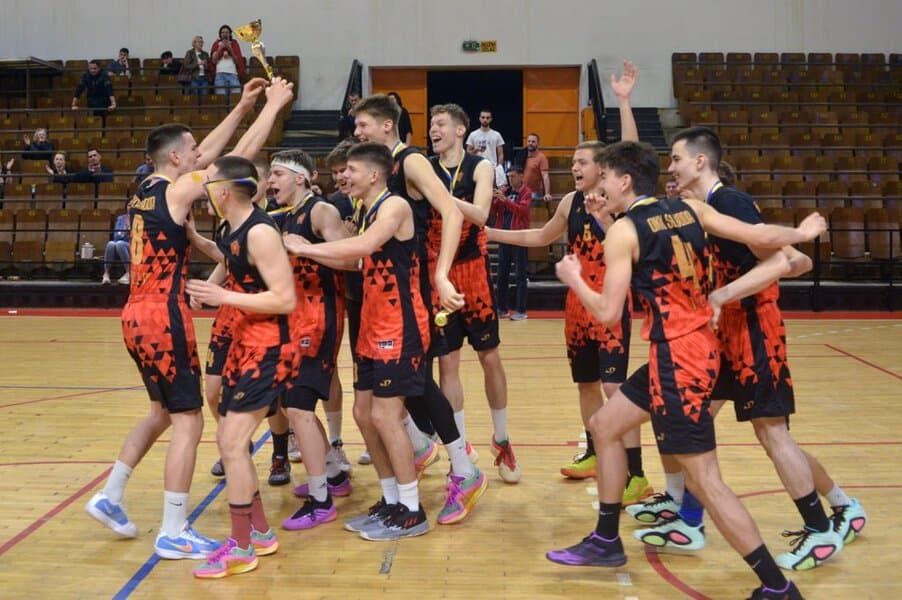 Juniori okk sloboda osvojili finalni turnir lige mladih kantonalnog saveza tk