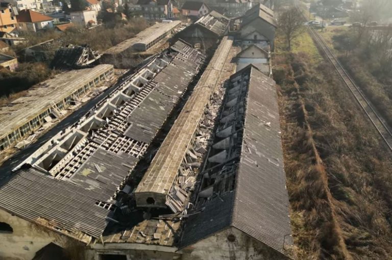 na parceli nekadasnjeg giganta tvornice za obradu drveta i proizvodnju namjestaja konjuh iz zivinica gradit ce se moderni stambeni objekat