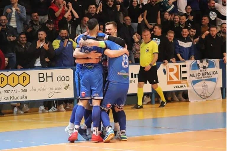 navijac koji je napravio incident na utakmici futsala izmedju mnk mujo hrnjica iz velike kladuse i mnk kaskada gracanica sam se prijavio i izvinuo organizatoru