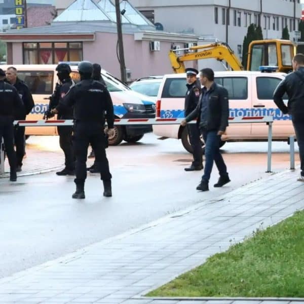 Potjernica na čekanju: Dodik održava sastanak, SIPA zadržana ispred objekta