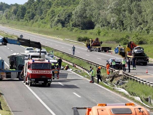 sud u sisku vozacima iz bih koji su na autoputu a3 u hrvatskoj izazvali saobracjnu nesrecu odredjen jednomjesecni protvor