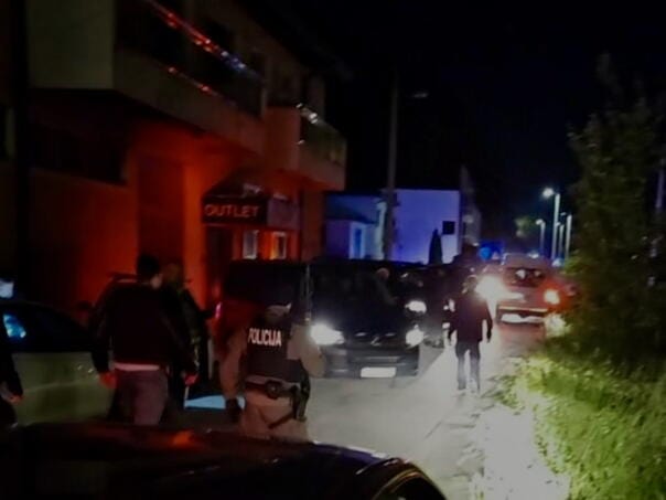 Blazuj, izbjeglicki kamp, pucnjava, migranti