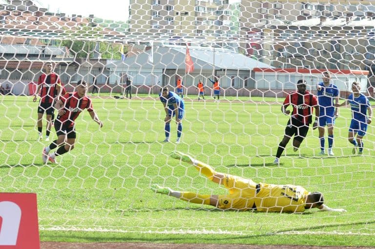 Fudbal, FK Sloboda, Sanjin Lelic, dugovanja