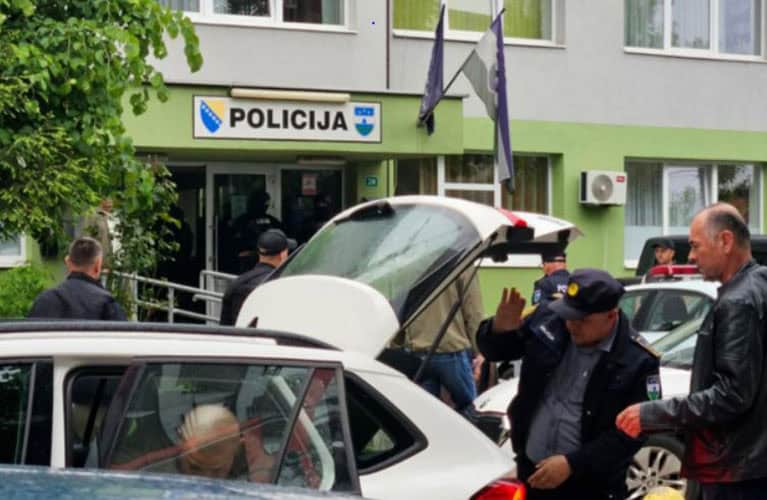 akcija fupa-a u sanskom mostu uhapseno vise osoba medju njima i policajci