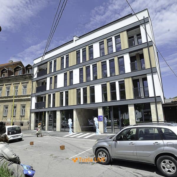 Useljen SPO ‘Autor’, kupcima uručeni ključevi stanova (Foto)