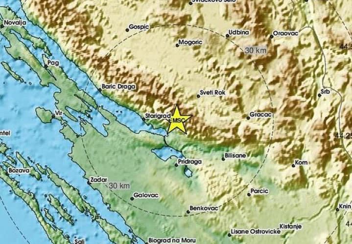 slabiji zemljotres pogodio podrucje zadra jacina je iznosula 2,7 stepeni po rihteru epicentar zabiljezen 14 kilometara sjeverno od pridrage na dubini od 3 kilometra