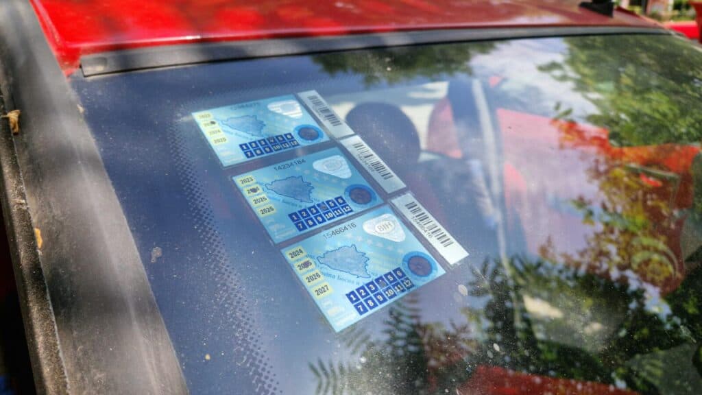 iz mup-a tk su saopcili das su kamere vec u velikoj mjeri pomogle u prepoznavanju neregistrovanih vozila, ali i u rasvjetljavanju krađa automobila.