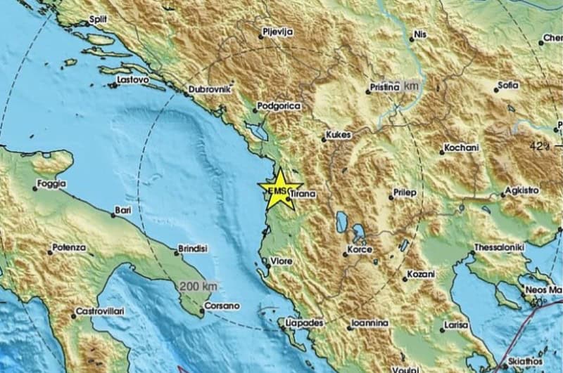 snazni zemljotresi jutros su pogodili albaniju i centralnu tursku