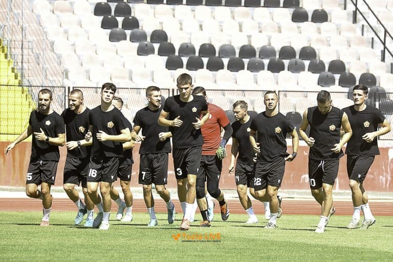 fudbal, Sloboda, pripreme