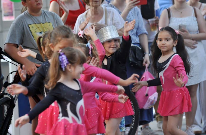 „Tuzla pleše 2025“: Prezentacija plesnih klubova oduševila publiku (Foto)