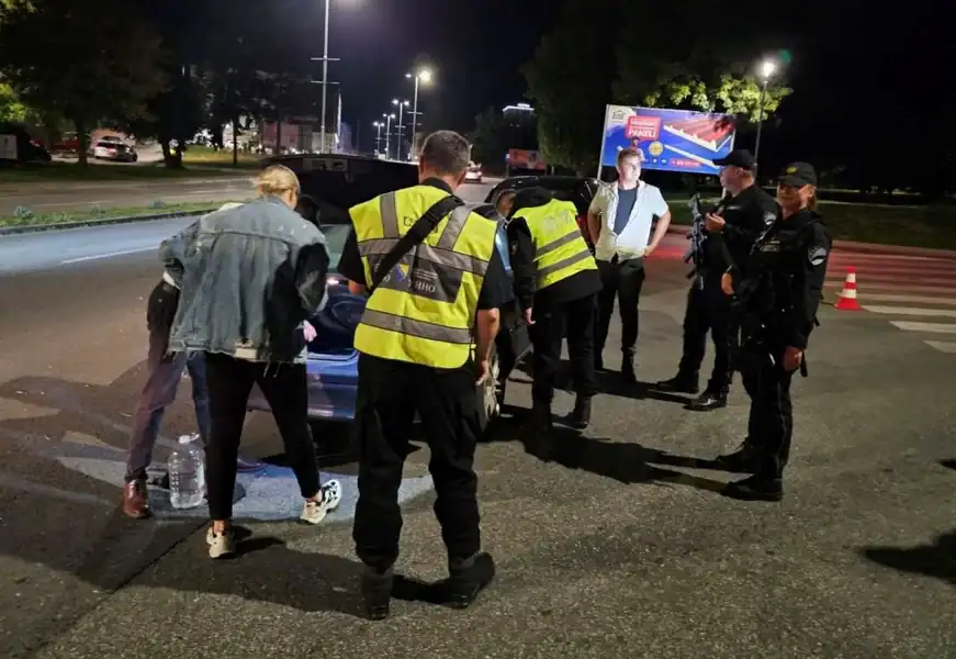 sluzbenici uprave policije mup-a tk tokom proteklog vikenda proveli akciju lijevak kontrolisali ukupno 439 vozila i dokumentovali 217 prekrsaja