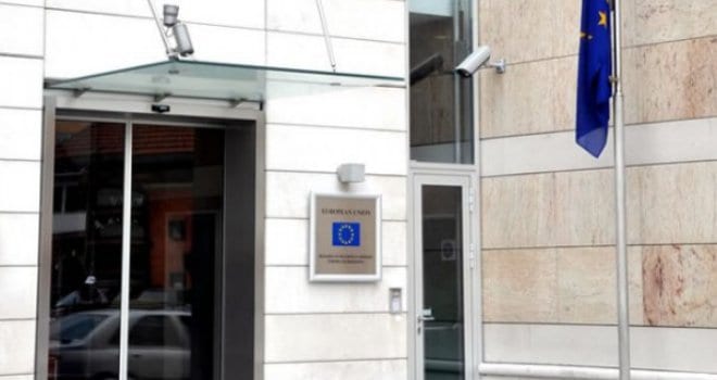 delegacija eu u bih se oglasila i kritikovala odluku nsrs o referendumu nakon sto je cik oduzeo mandat dodiku na mjesto predsjednika rs