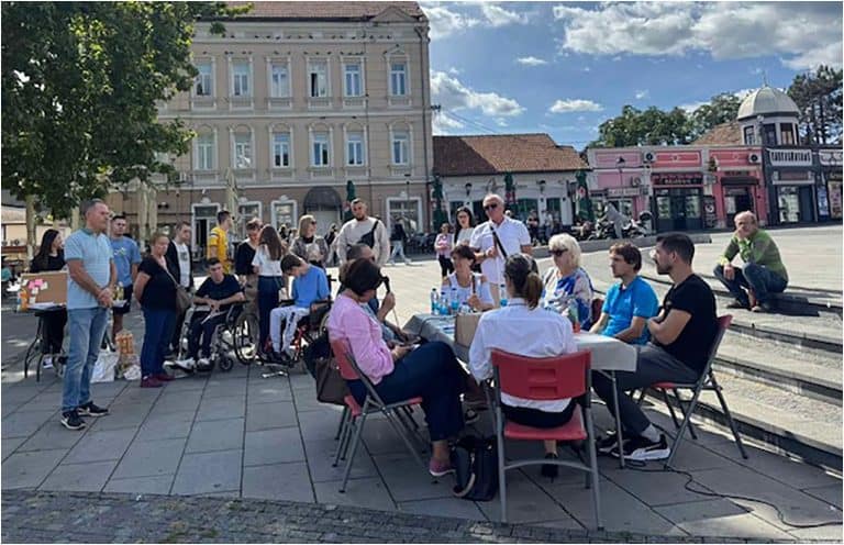 Udruzenje građana oštećenog vida, debata