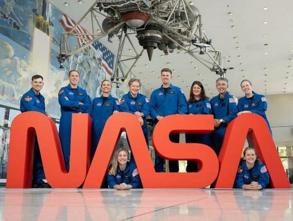 nasa salje novu generaciju astronauta u misije na mjesec a mozda i mars od velikog broja njih izabrano najboljih 10