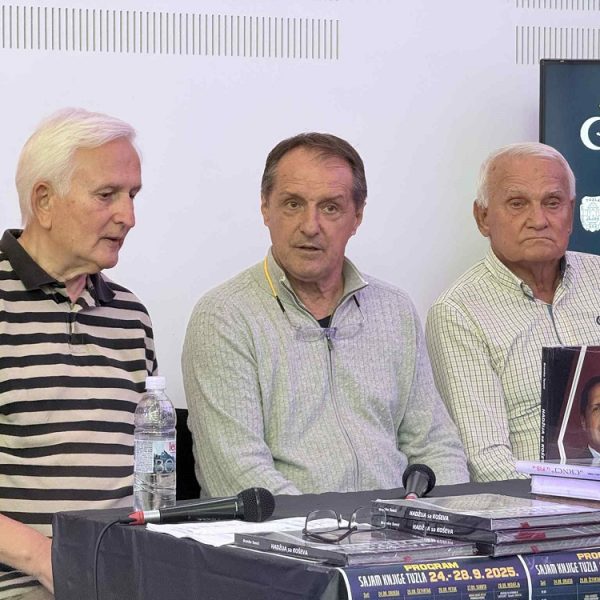 Sajam knjige, Hadzija s Koseva, Hadzibegić