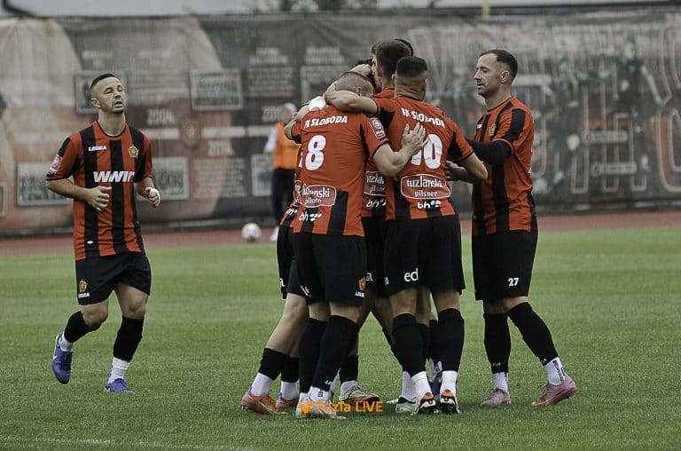 fudbal, Bratstvo, Sloboda