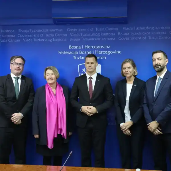 Evropski ambasadori i NATO predstavnici u posjeti TK