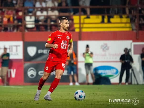 Fudbal, Velez, Sloga