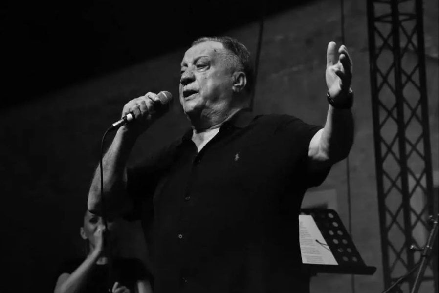 u sarajevskom klinickom centru danas je u 72 godini zivota preminuo jedan od najboljih izvodjaca narodne muzike u bivsoj jugoslaviji halid beslic