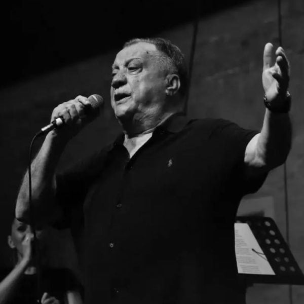 u sarajevskom klinickom centru danas je u 72 godini zivota preminuo jedan od najboljih izvodjaca narodne muzike u bivsoj jugoslaviji halid beslic