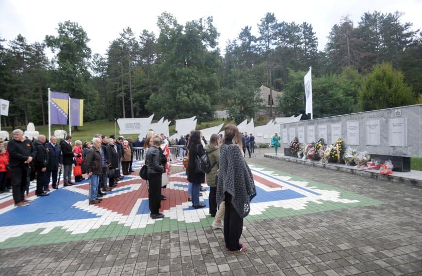 2. oktobar: Tuzla se prisjetila dana kada je postala simbol slobode (Foto)
