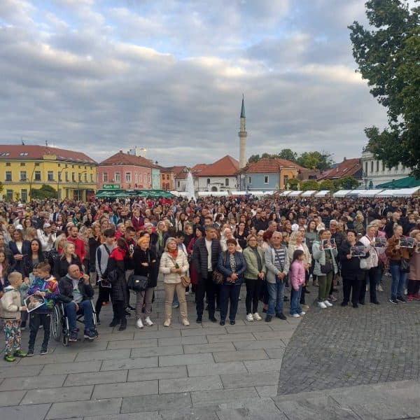 Trg slobode, Tuzla, Halid Beslic