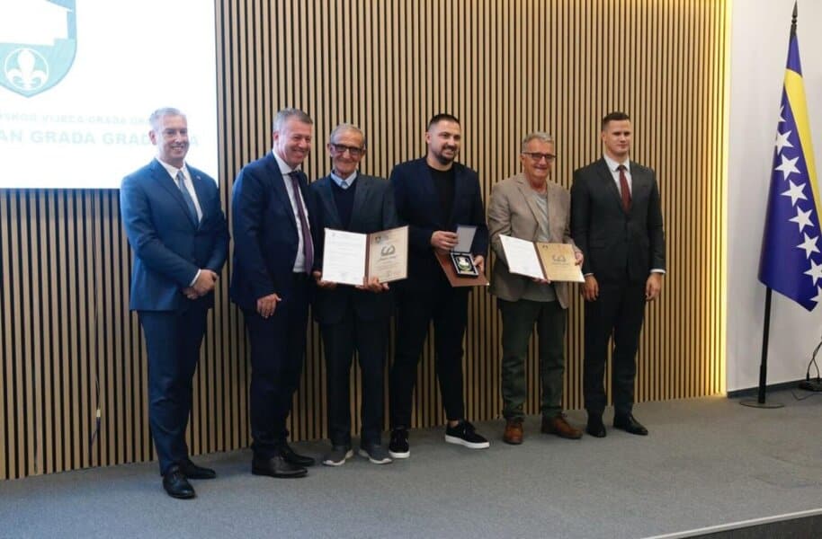 povodom dana grada vlada tk je potpisala ugovor o sufinansiranju rtazvojnih projekata u gradaccu