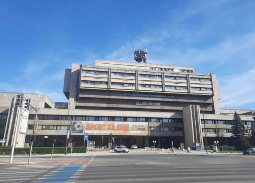 radnici bhrt najavili proteste javni servis se nalazi pred kolapsom