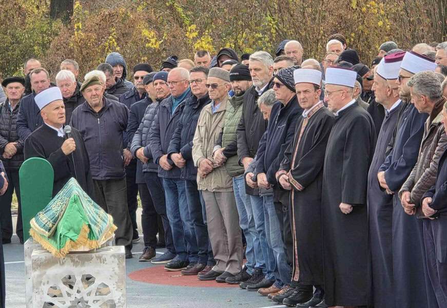 u miljanovcima kod nove dzamije danas je klanjana dzenaza aldini jahic cije koju je ubio bivsi momak anis kalajdzic