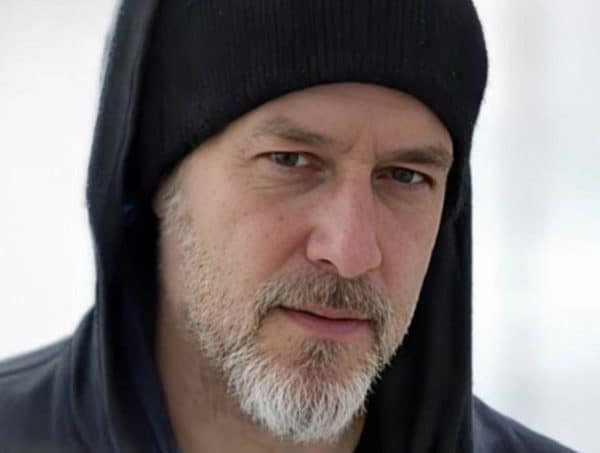 Brutalni napad na Novom Beogradu: Muškarac izbo baku pred unukom