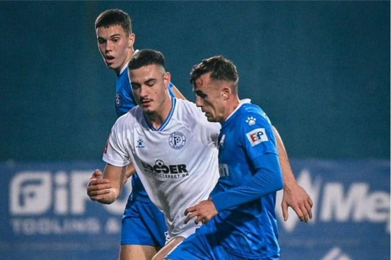 premijer liga bih hnk siroki brijeg - fk radnik
