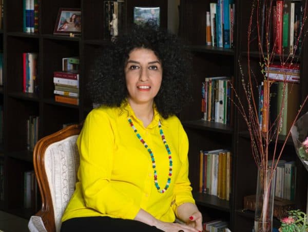 Iran, Nobelovka, pretucena