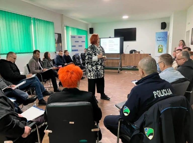u banovicima u organizaciji osce-a u bih odrzana radionica posvecena izradi strategije za mlade