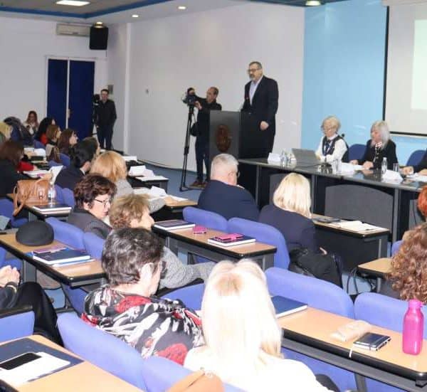 u tuzli odrzana tematska sjednica posvecena temi mehanizmi zastite od nasilja u porodici