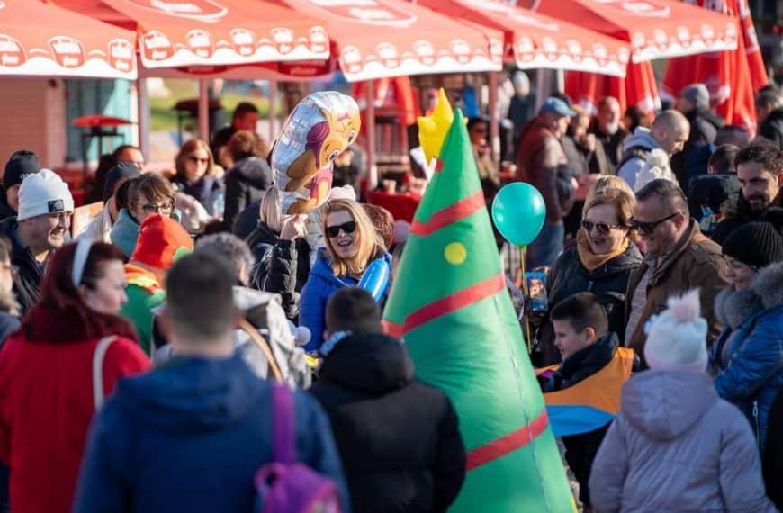 Tuzla_praznicna_carolija