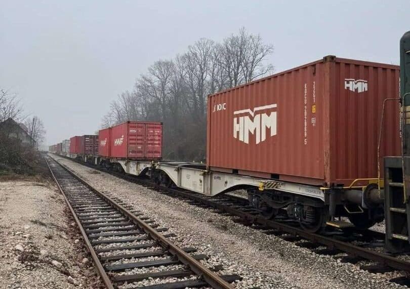 Suha luka Tuzla zvanično otvorena: Prvi voz iz Rijeke stigao na novi terminal