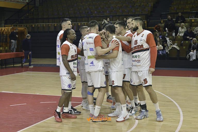 Kosarka, OKK Sloboda
