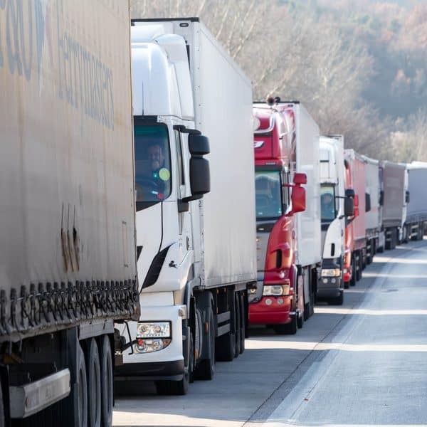 Prijevoznici treći dan blokiraju granične terminale