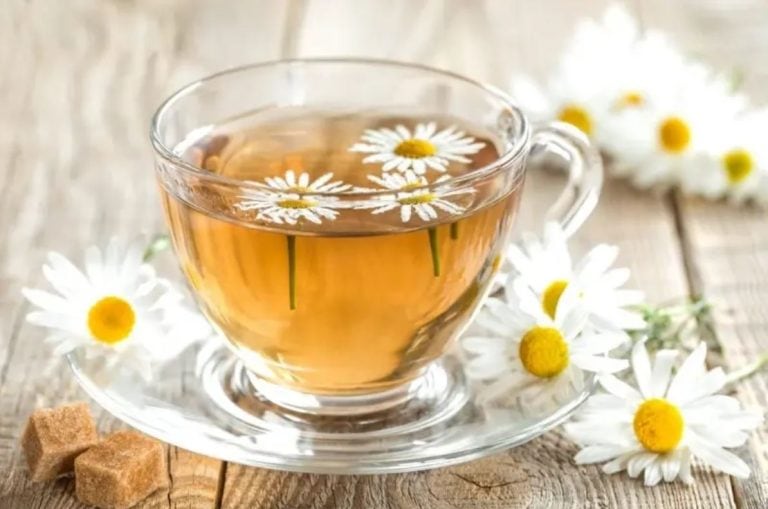 caj od kamilice odlican je za ublazavanje nadutosti i grceva