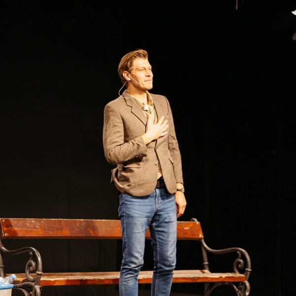 bh glumac elvir krivalic predlozen je od strane vlade tk za novog direktora narodnog pozorista tuzla