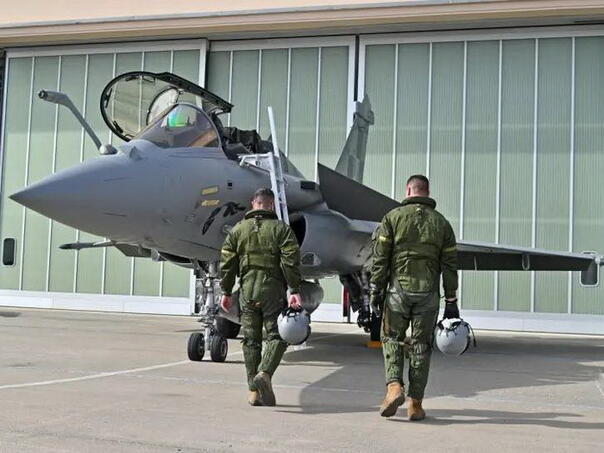 nato je obavijestio da od danas hrvatska cuva vlastito nebo