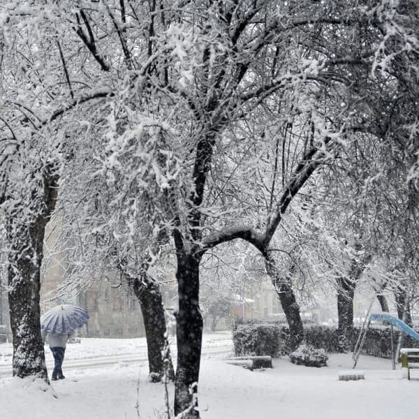 u bih je i dalje nestabilno vrijeme u bosni pada snijeg u hercegovini kisa