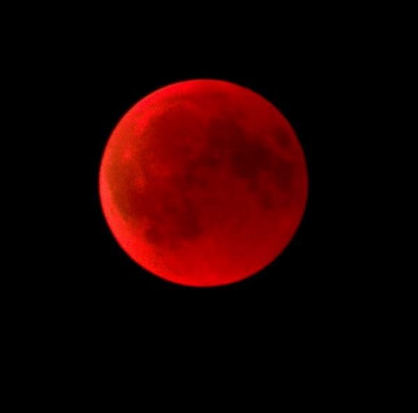 jedino pomracenje mjeseca u 2026 godini dogodit ce se 3 marta