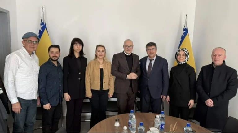 u ministarstvu obrazovanja i nauke tk uprilicen prijem za delegaciju univerziteta za muziku i lejepe umjetnosti iz ankare