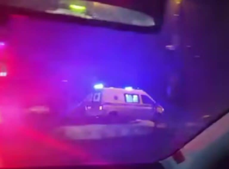 u sukobu navija ca zvezde i hajduka kod tuzlanskog aerodroma povrijedjene 23 osobe medju njima i policajac privedene 93 osobe