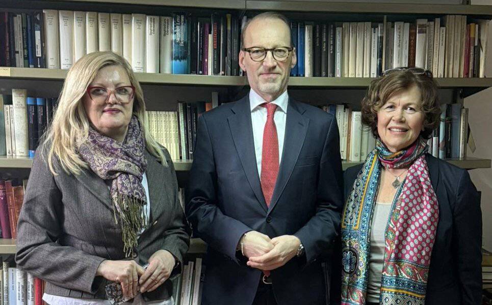 Ambasador Austrije u posjeti NUB „Derviš Sušić“ Tuzla